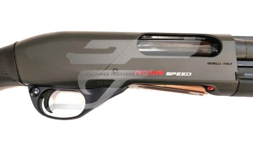 Benelli Nova Speed 12/76 24"cső 12db-os tár 5db.Choke Fekete Műanyag agy