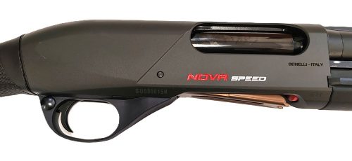 Benelli Nova Speed 12/76 24"cső 12db-os tár 5db.Choke Fekete Műanyag agy
