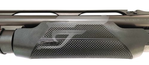 Benelli Nova Speed 12/76 26"cső 12db-os tár 5db.Choke Fekete Műanyag