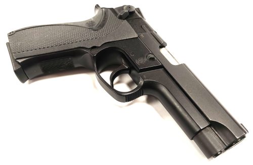 Smith Wesson M5904 9x19 használt maroklőfegyver B1