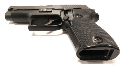 Sig Sauer P225 9x19 használt maroklőfegyver B1 tár nélkül